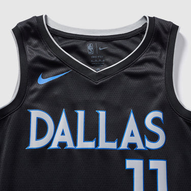 Dallas Mavericks Kyrie Irving 2025 City Edition Swingman Jersey - Fabric and Crest Detail - Jersey Zone