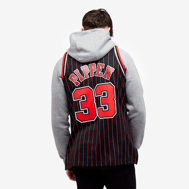Chicago Bulls Scottie Pippen Swingman Jersey - Fabric and Crest Detail - Jersey Zone