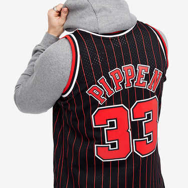 Chicago Bulls Scottie Pippen Swingman Jersey - View 6 - Jersey Zone
