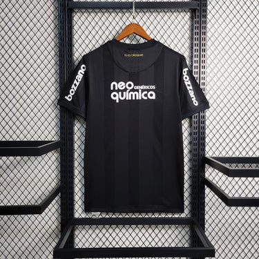 Corinthians Retro Away 2010 Fan Shirt - Fabric and Crest Detail - Jersey Zone