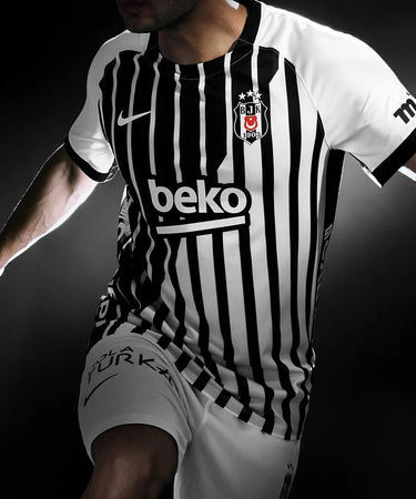 Beşiktaş Away 26/27 Men's Fan Jersey - View 7 - Jersey Zone