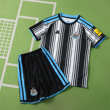 Newcastle United Home 26/27 Kids Shirt Kit - View 10 - Jersey Zone