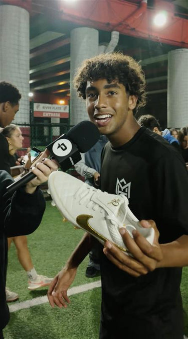 Milwaukee Bucks Giannis Antetokounmpo 2025 City Edition Swingman Jersey - View 5 - Jersey Zone